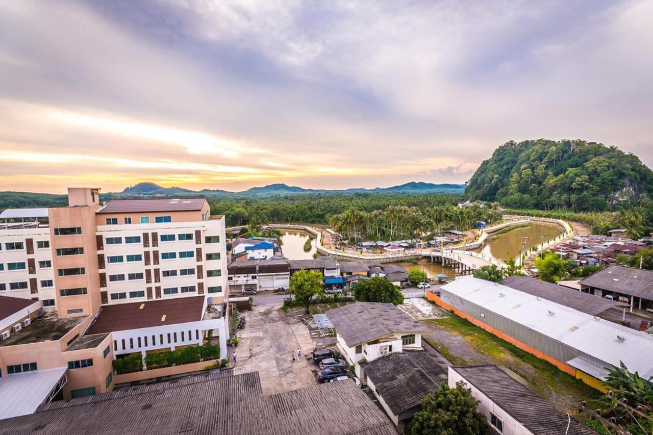 Sinkiat Thani Hotel Satun Exteriör bild